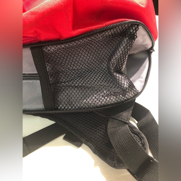 Cincinnati Reds Hat style backpack - Picture 5 of 7